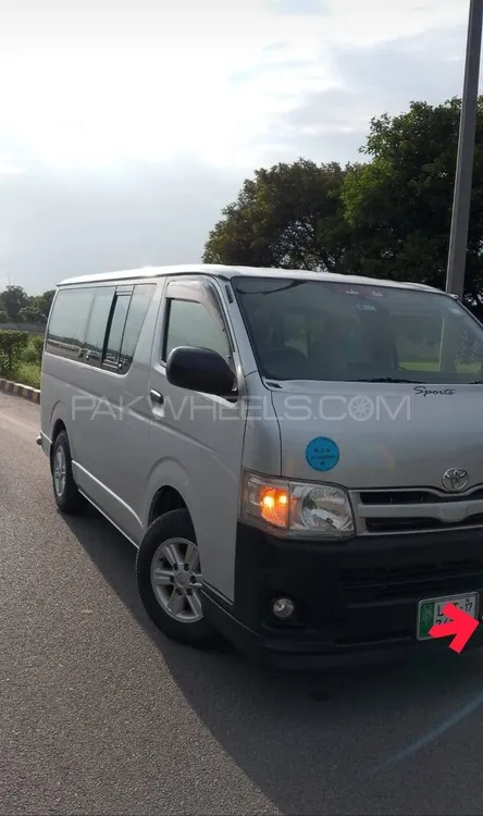 Toyota Hiace 2012 for Sale in Gujrat Image-1