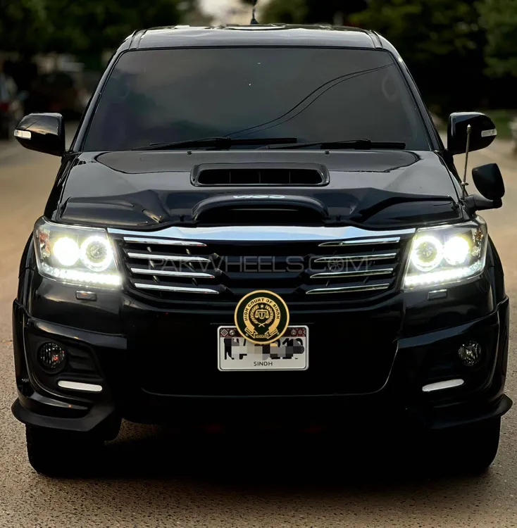Toyota Hilux 2012 for Sale in Karachi Image-1