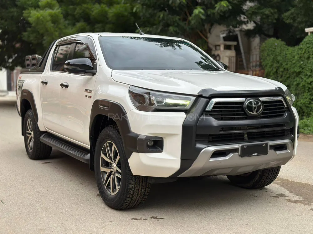 Toyota Hilux 2021 for Sale in Karachi Image-1