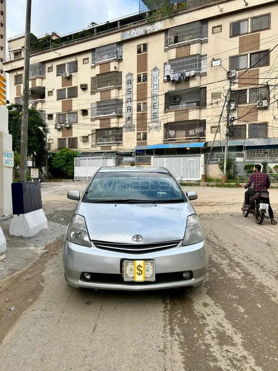 Toyota Prius 2006 for Sale in Karachi Image-1