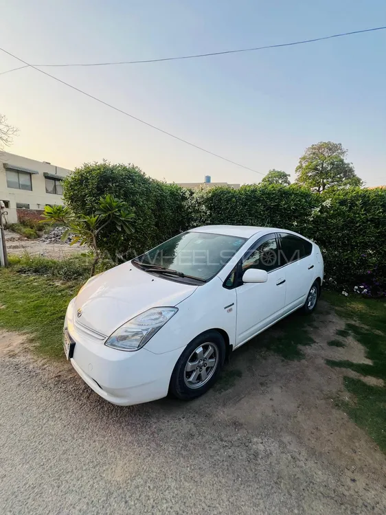 Toyota Prius 2010 for Sale in Sargodha Image-1