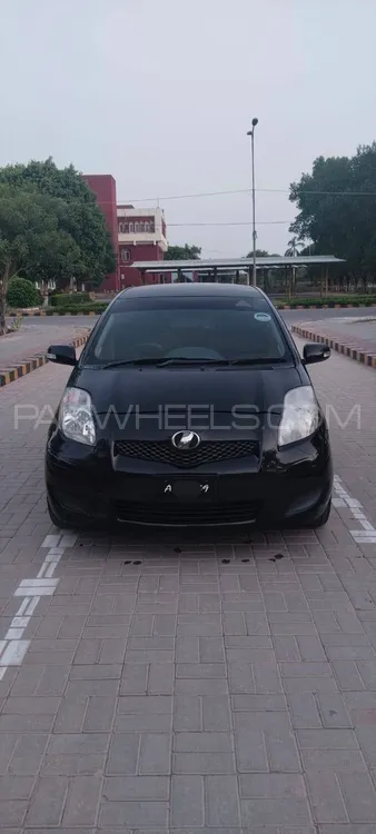 Toyota Vitz 2008 for Sale in Multan Image-1