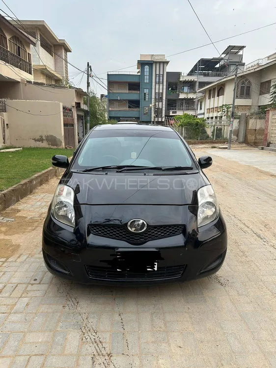 Toyota Vitz 2008 for Sale in Karachi Image-1