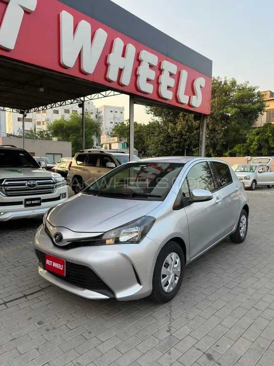 Toyota Vitz 2014 for Sale in Lahore Image-1