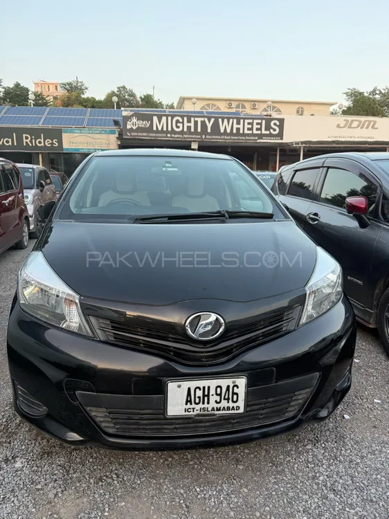 Toyota Vitz 2014 for Sale in Rawalpindi Image-1