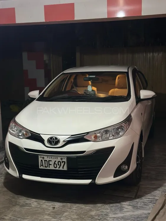 Toyota Yaris Sedan 2021 for Sale in Lahore Image-1