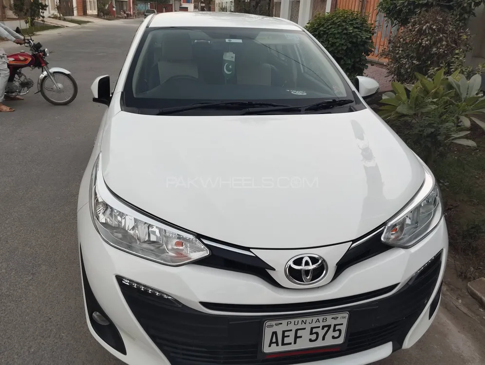 Toyota Yaris Sedan 2021 for Sale in Chishtian Image-1