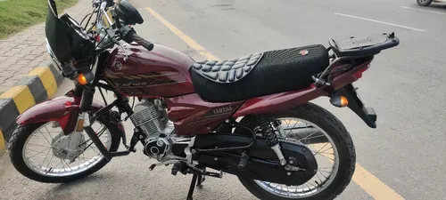 Yamaha YB 125Z  2022