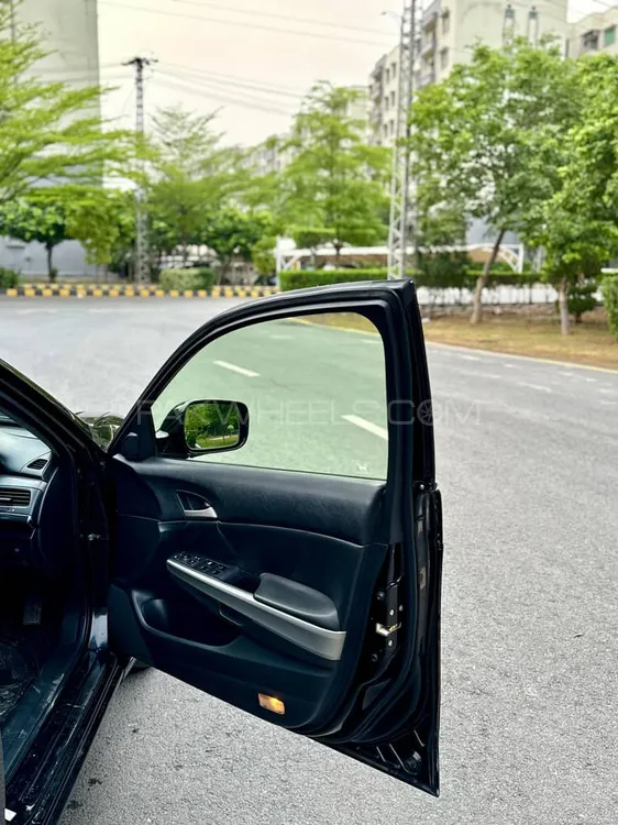 Honda Accord 2012 for Sale in Lahore Image-1