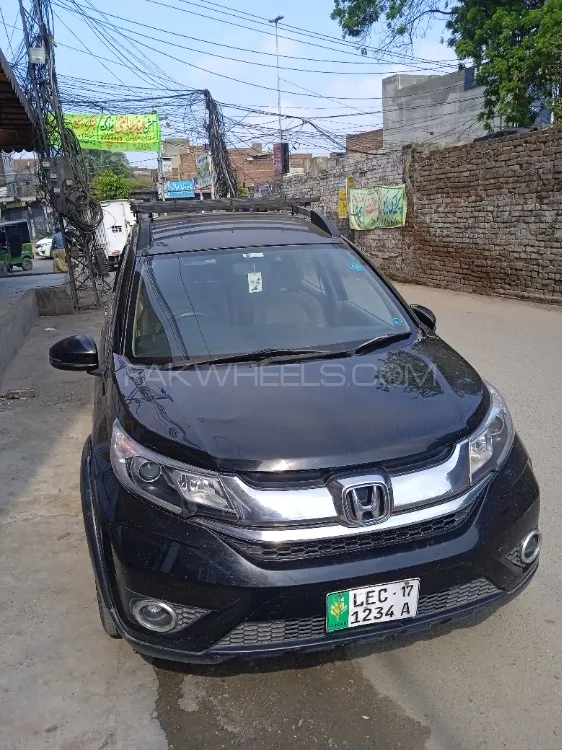 Honda BR-V 2017 for Sale in Lahore Image-1