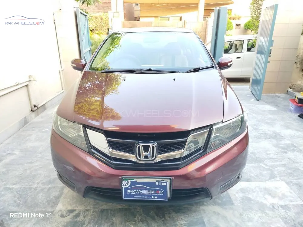 Honda City 2017 for Sale in Faisalabad Image-1
