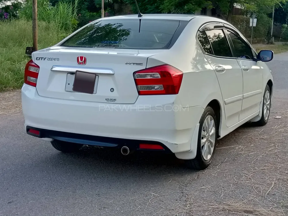 Honda City 2017 for Sale in Islamabad Image-1