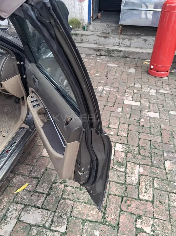 Honda Civic 2005 for Sale in Lahore Image-1