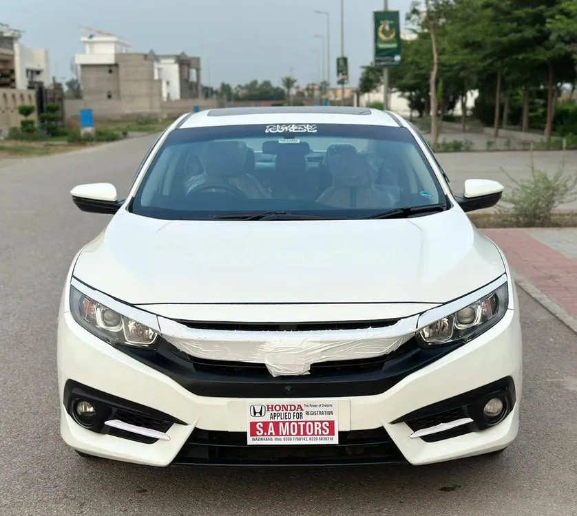 Honda Civic 2017 for Sale in Burewala Image-1