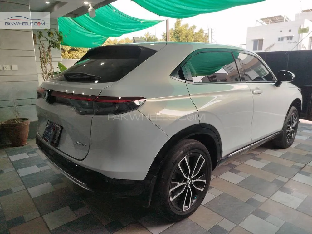 Honda Vezel 2021 for Sale in Lahore Honda Vezel 2021 for Sale in Lahore Image-5