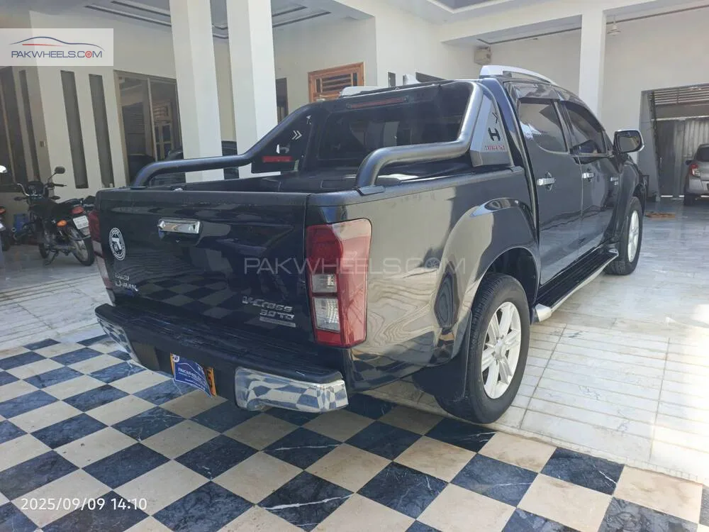Isuzu D-Max 2019 for Sale in Multan Isuzu D-Max 2019 for Sale in Multan Image-4