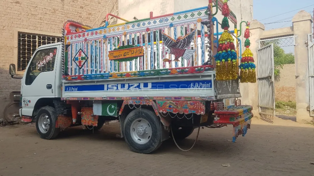 Isuzu N-Series 2019 for Sale in Chiniot Image-1