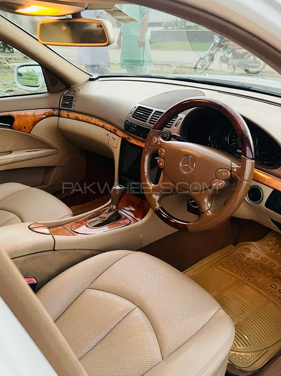 Mercedes Benz E Class 2006 for Sale in Islamabad Image-1