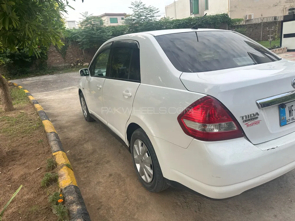 Nissan Tiida 2007 for Sale in Islamabad Image-1