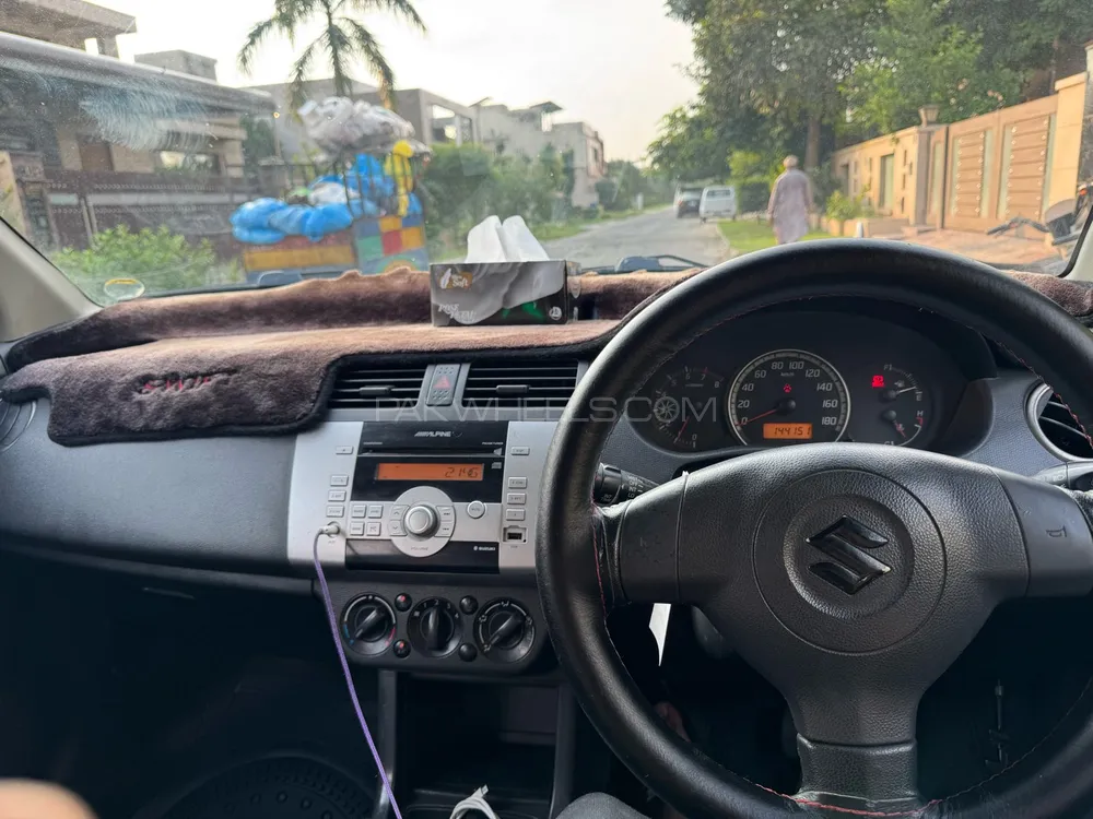 Suzuki Swift 2015 for Sale in Lahore Image-1