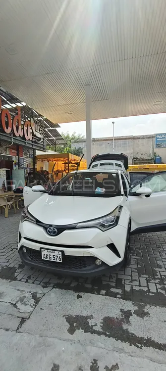 Toyota C-HR 2017 for Sale in Lahore Image-1