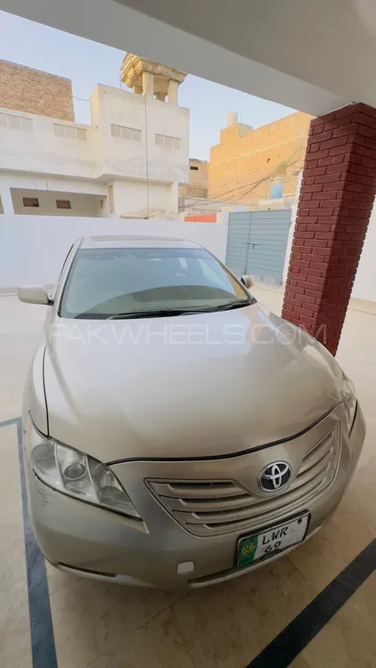 Toyota Camry 2006 for Sale in Multan Image-1