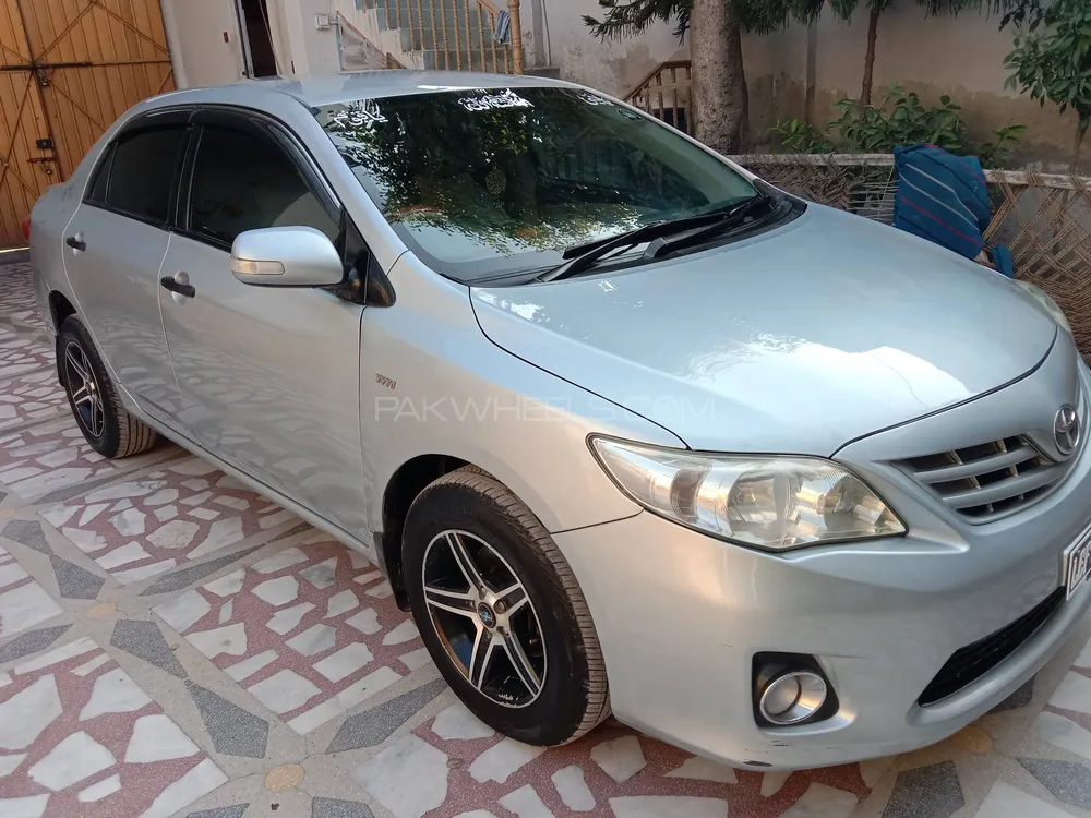 Toyota Corolla 2013 for Sale in Nowshera Image-1