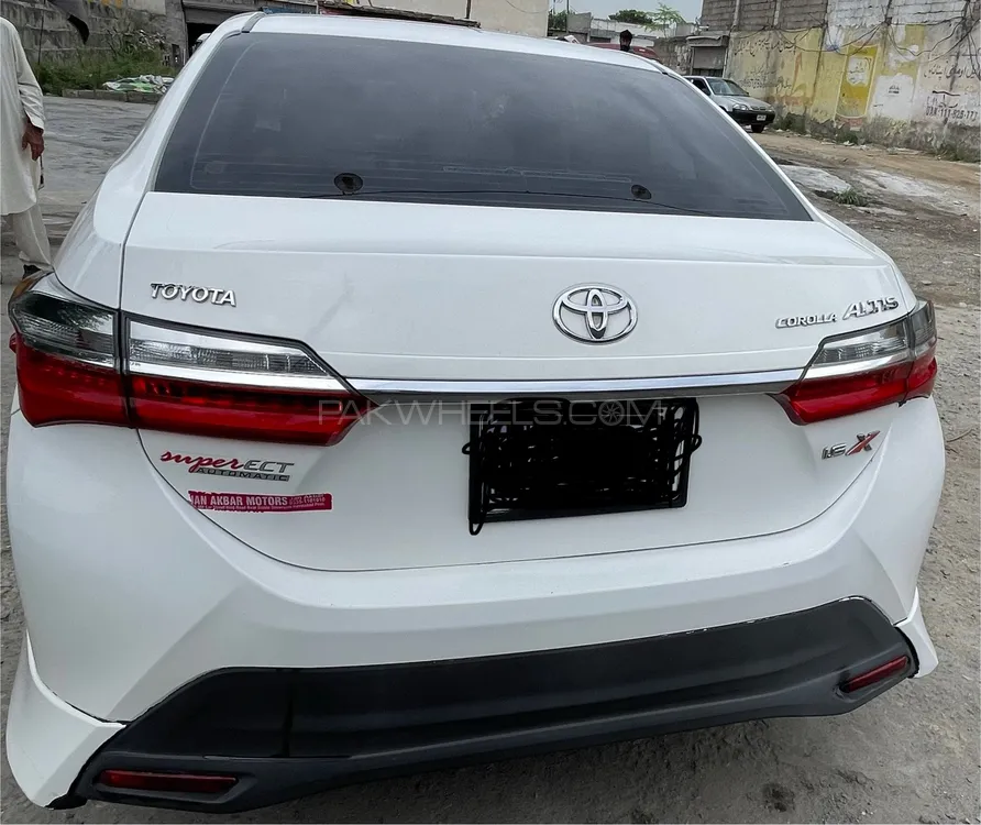 Toyota Corolla 2018 for Sale in Taxila Image-1