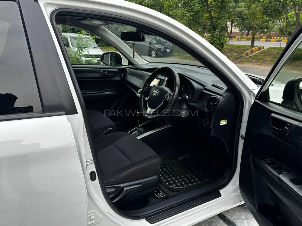 Toyota Corolla Fielder 2015 for Sale in Lahore Toyota Corolla Fielder 2015 for Sale in Lahore Image-10