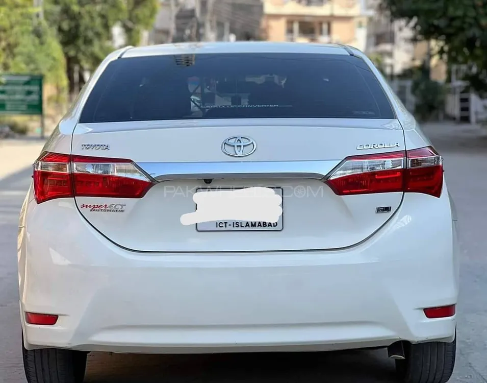 Toyota Corolla 2015 for Sale in Islamabad Image-1