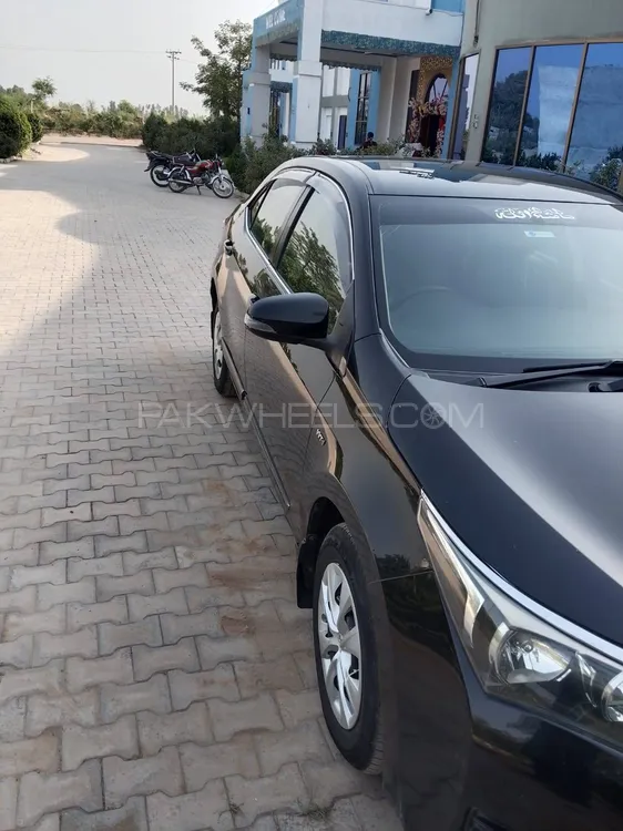 Toyota Corolla 2017 for Sale in Mandi bahauddin Image-1