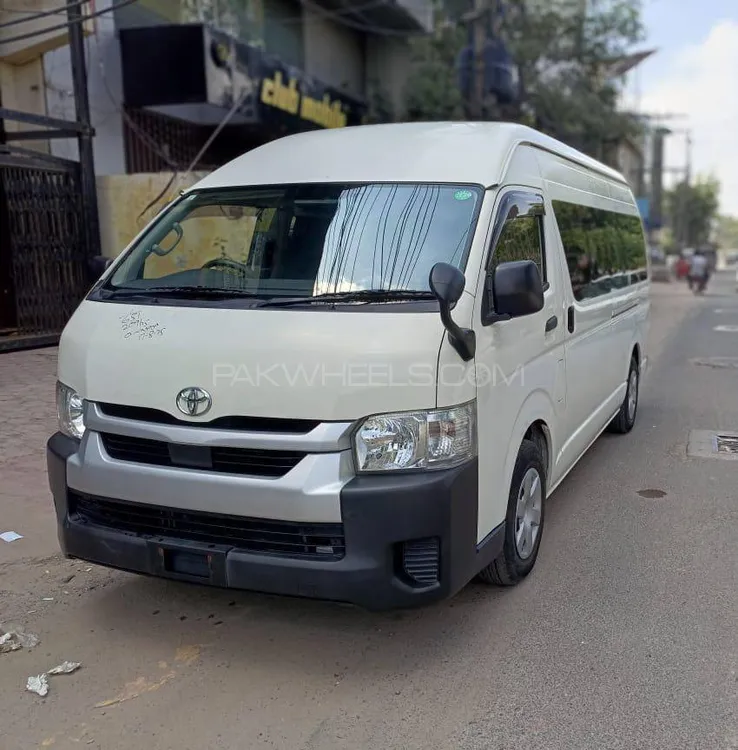 Toyota Hiace 2021 for Sale in Lahore Image-1