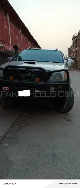 Toyota Hilux 2007 for Sale in Peshawar Image-1