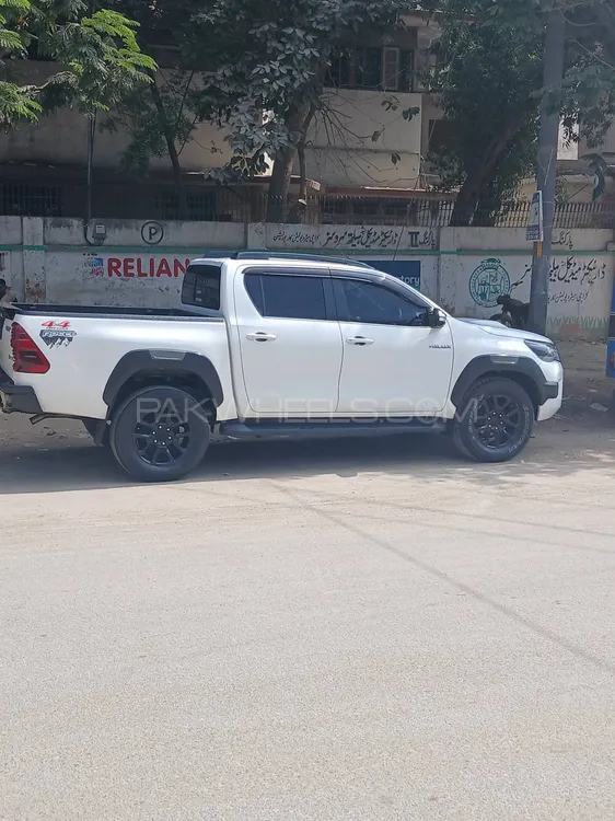 Toyota Hilux 2017 for Sale in Karachi Image-1