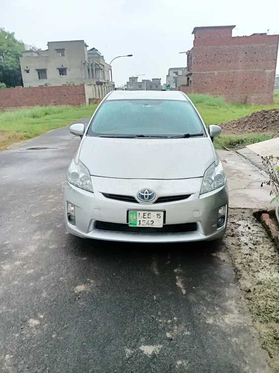 Toyota Prius 2015 for Sale in Lahore Image-1