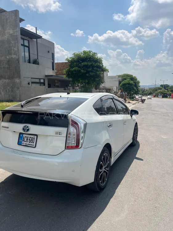 Toyota Prius 2013 for Sale in Islamabad Image-1