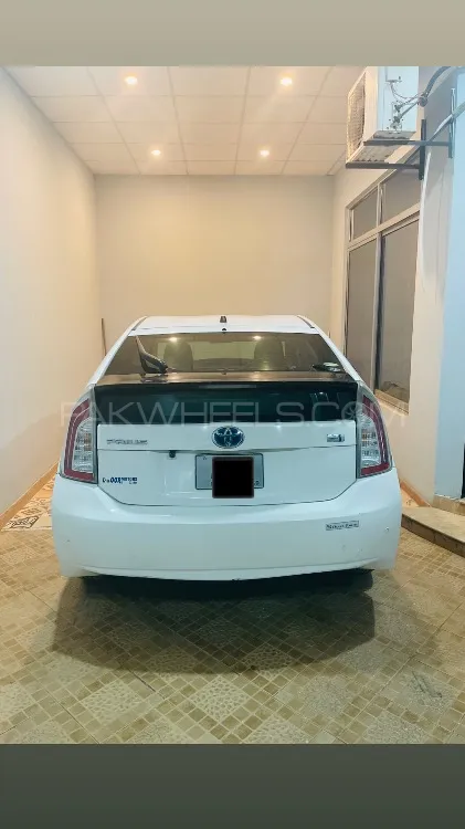 Toyota Prius 2013 for Sale in Multan Image-1