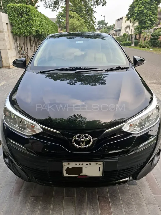 Toyota Yaris Sedan 2021 for Sale in Lahore Image-1
