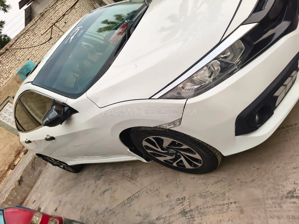 Honda Civic 2017 for Sale in Hyderabad Image-1