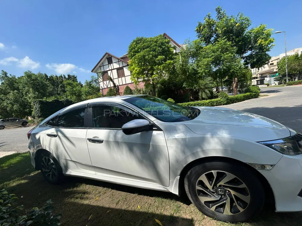 Honda Civic 2017 for Sale in Lahore Image-1