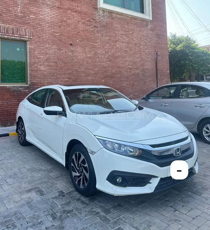 Honda Civic 2018 for Sale in Lahore Image-1