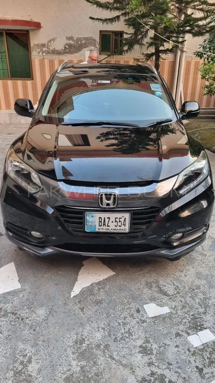 Honda Vezel 2015 for Sale in Abbottabad Image-1