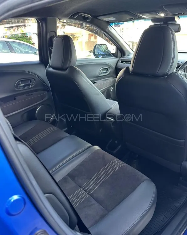 Honda Vezel 2020 for Sale in Islamabad Honda Vezel 2020 for Sale in Islamabad Image-7