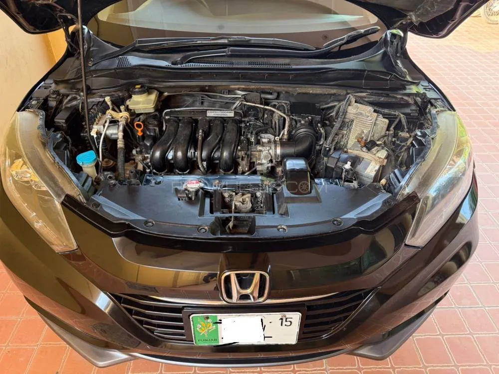 Honda Vezel 2015 for Sale in Lahore Image-1