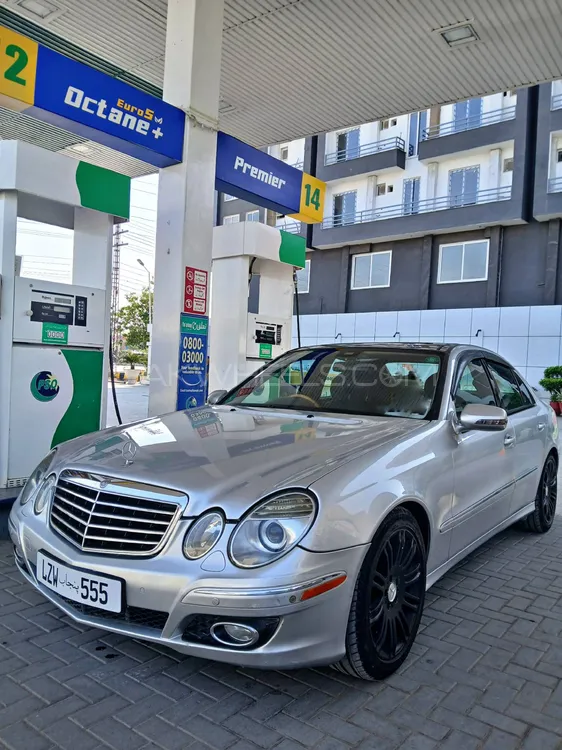 Mercedes Benz E Class 2003 for Sale in Islamabad Image-1