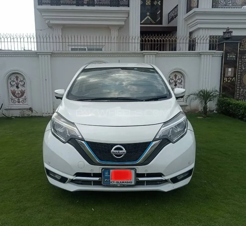 Nissan Note 2018 for Sale in Gujranwala Image-1