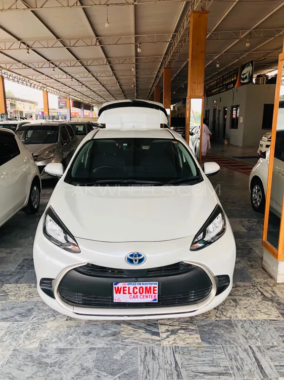 Toyota Aqua 2021 for Sale in Peshawar Image-1