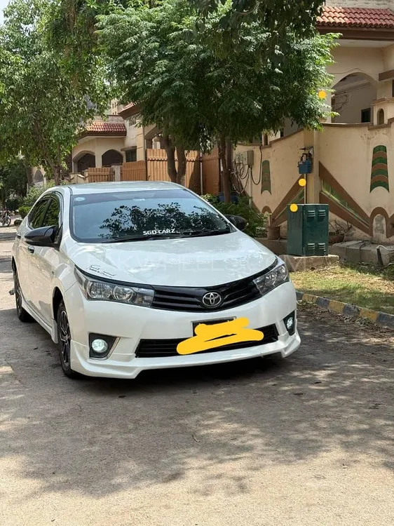 Toyota Corolla 2015 for Sale in Mandi bahauddin Image-1