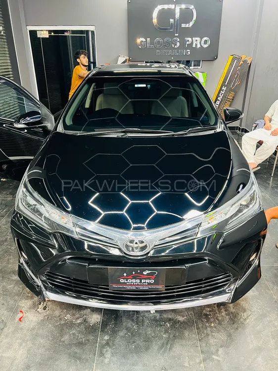 Toyota Corolla 2020 for Sale in Peshawar Image-1
