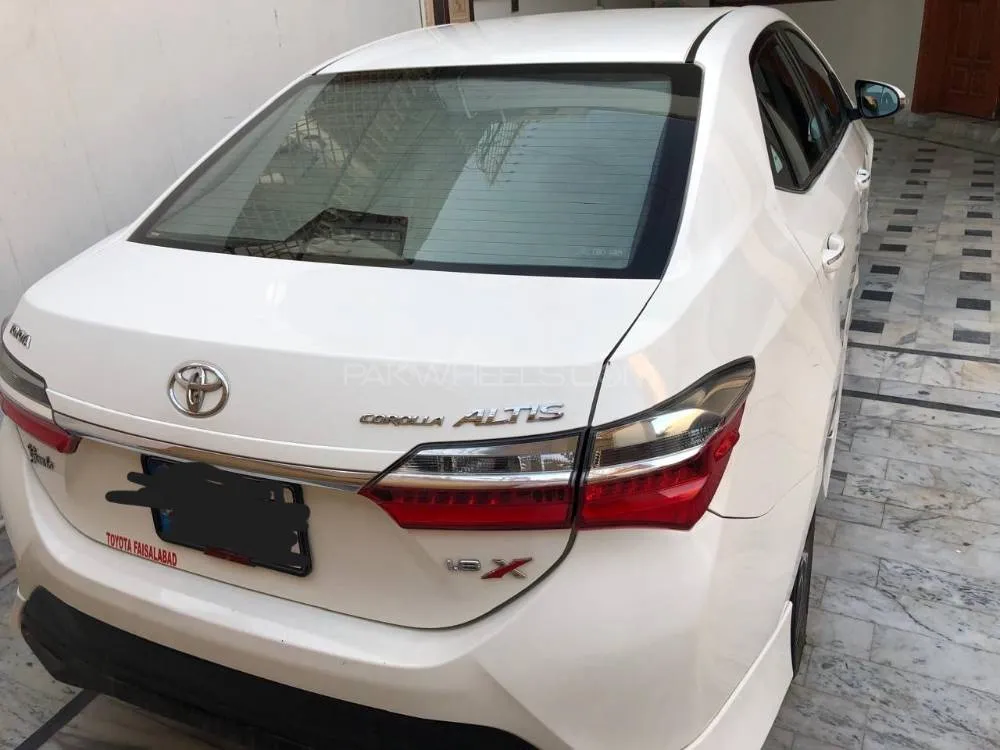 Toyota Corolla 2021 for Sale in Jhang Image-1